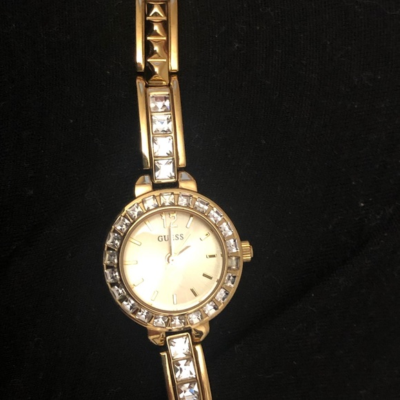 Guess gold watch - Picture 2 of 6